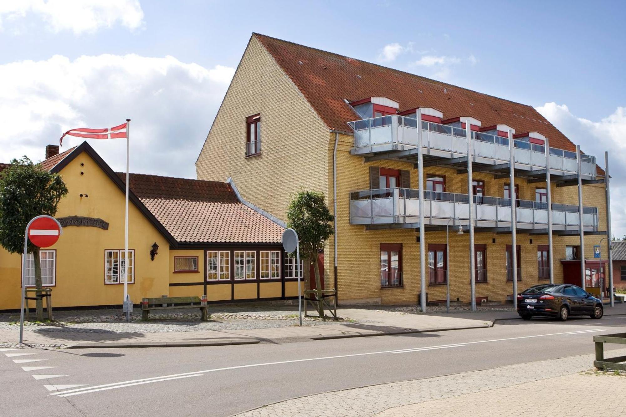 Hotel Хуннестед Экстерьер фото